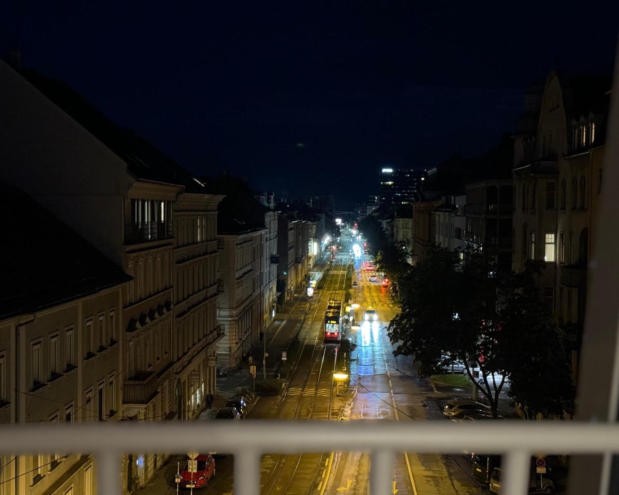 Modernes Apartment Im Zentrum Von グラーツ エクステリア 写真